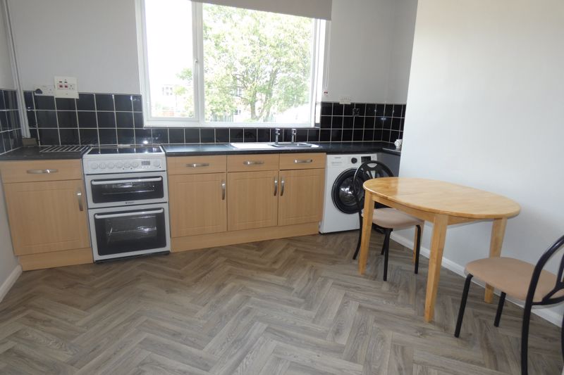 Kitchen/Diner- click for photo gallery